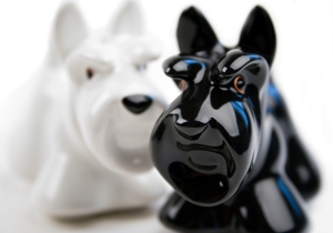Scottish Terrier Cruet Set